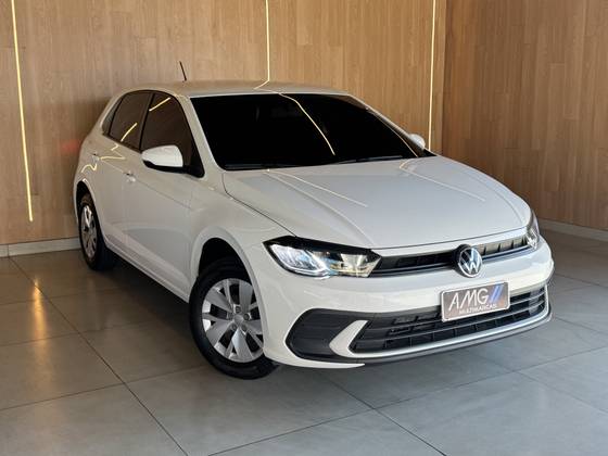 VOLKSWAGEN POLO 1.0 MPI MANUAL VOLKSWAGEN POLO 1.0 MPI MANUAL